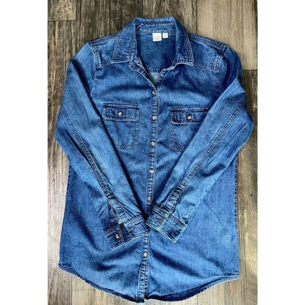 BP Womens Chambray Button Up Shirt Size‎ Small Medium Wash. 240